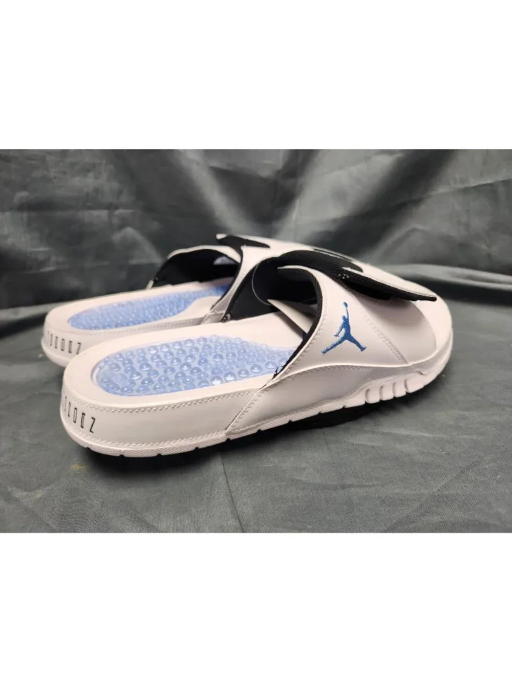 Jordan slide into